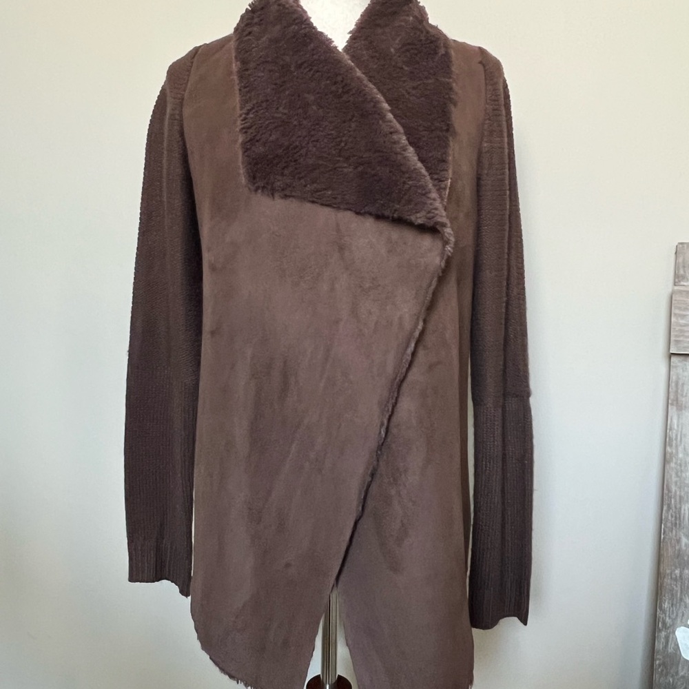 Romeo + Juliet Couture Brown Faux Shearling Open-Front Jacket | M - Picture 2 of 12